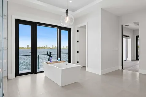 712 Lakeside Circle North Palm Beach FL 33408