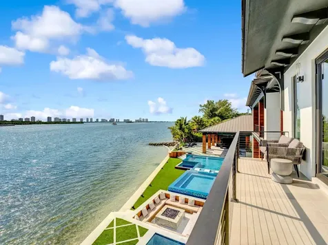 712 Lakeside Circle North Palm Beach FL 33408