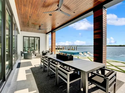 712 Lakeside Circle North Palm Beach FL 33408
