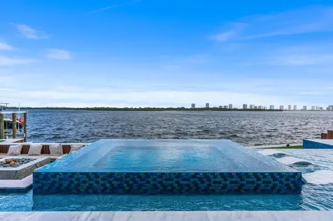 712 Lakeside Circle North Palm Beach FL 33408