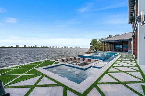 712 Lakeside Circle North Palm Beach FL 33408