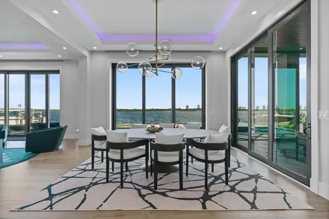 712 Lakeside Circle North Palm Beach FL 33408
