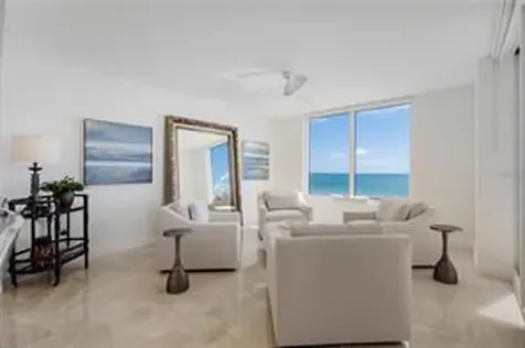 19 Avenue De La Mer Palm Coast FL 32137