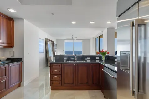 19 Avenue De La Mer Palm Coast FL 32137