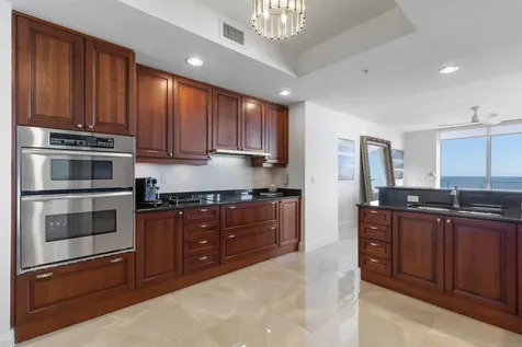 19 Avenue De La Mer Palm Coast FL 32137