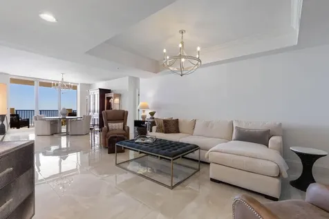 19 Avenue De La Mer Palm Coast FL 32137