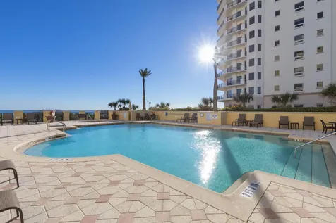 19 Avenue De La Mer Palm Coast FL 32137