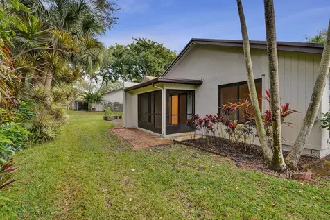 3817 Arelia Drive Delray Beach FL 33445