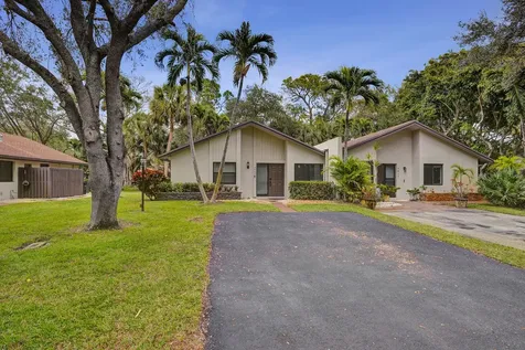3817 Arelia Drive Delray Beach FL 33445