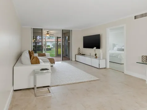 911 Gardenia Drive Delray Beach FL 33483