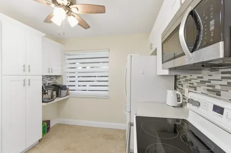 911 Gardenia Drive Delray Beach FL 33483