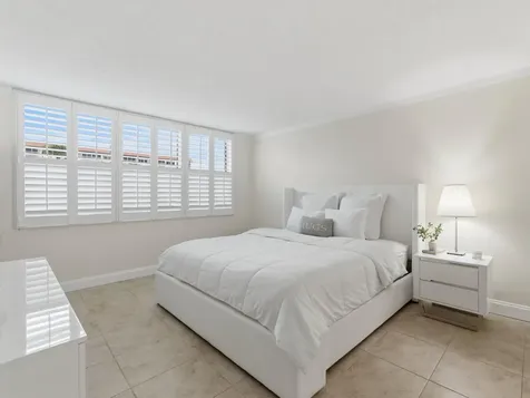 911 Gardenia Drive Delray Beach FL 33483