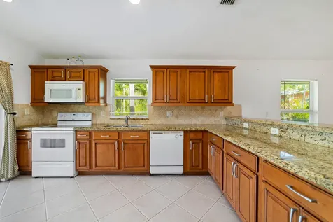 6923 S 1st Street Jupiter FL 33458