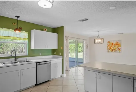 5680 Travelers Way Fort Pierce FL 34982