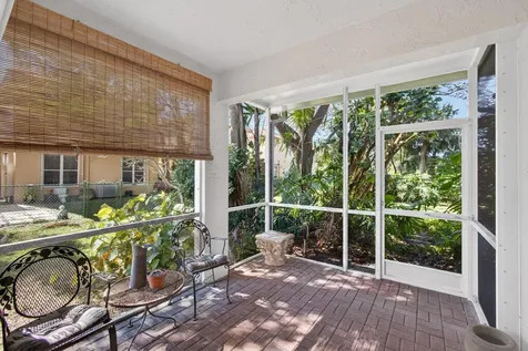 1120 Via Jardin Riviera Beach FL 33418