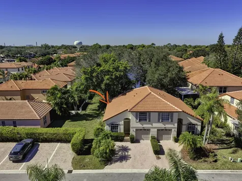 1120 Via Jardin Riviera Beach FL 33418
