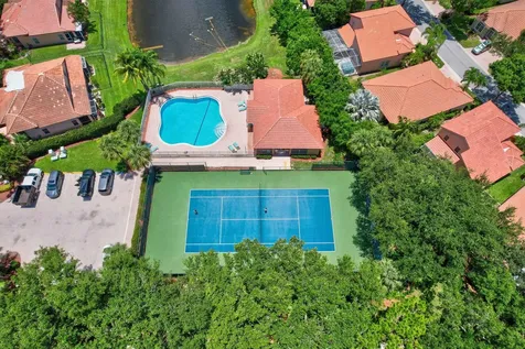 1120 Via Jardin Riviera Beach FL 33418