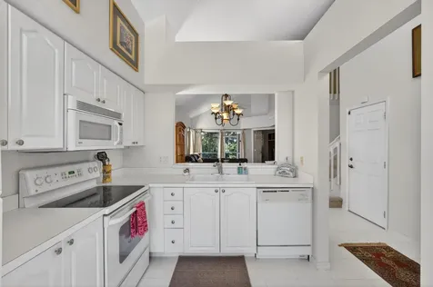 1120 Via Jardin Riviera Beach FL 33418