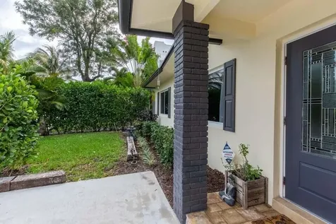 327 Dartmouth Drive Lake Worth Beach FL 33460