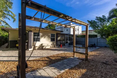 327 Dartmouth Drive Lake Worth Beach FL 33460