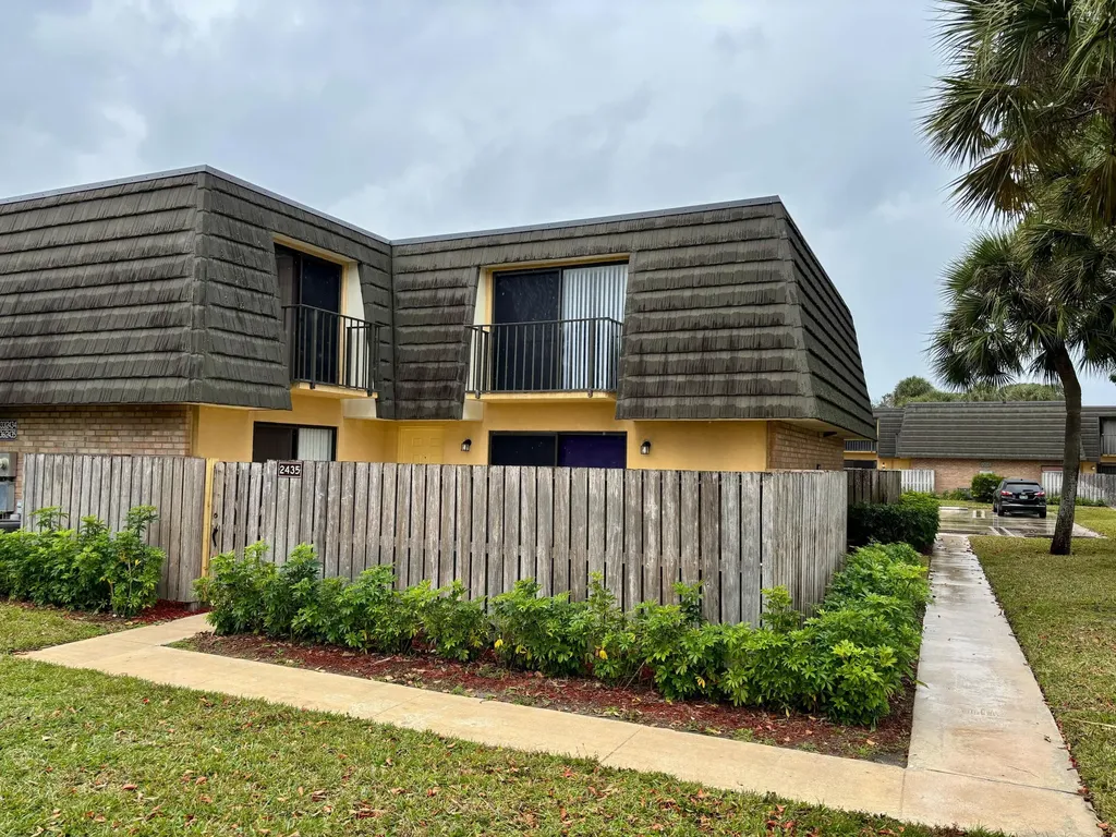 2435 24th Way West Palm Beach FL 33407