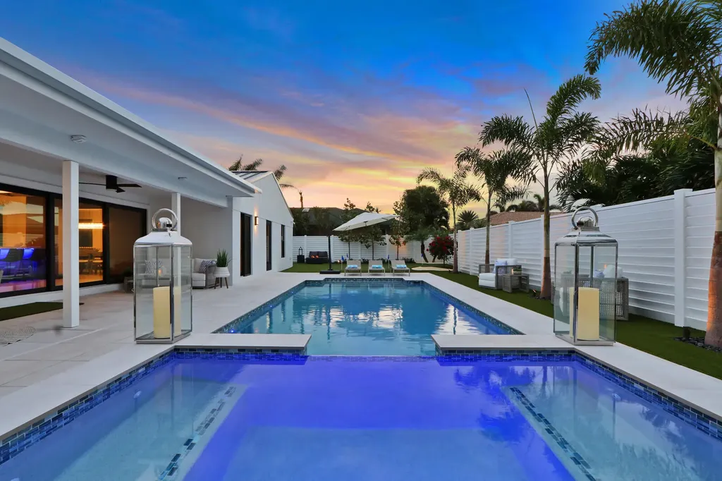 441 S Lyra Circle Juno Beach FL 33408