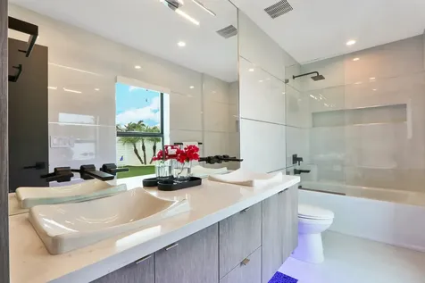 441 S Lyra Circle Juno Beach FL 33408