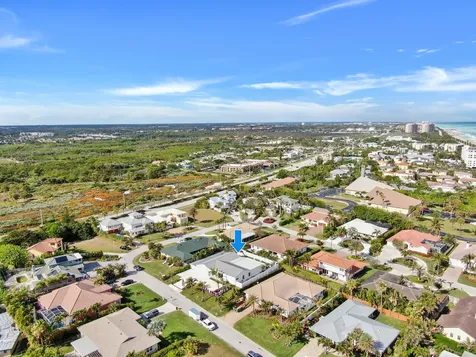 441 S Lyra Circle Juno Beach FL 33408