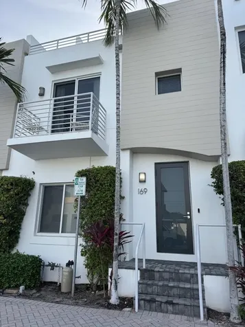 169 SE 1st Avenue Delray Beach FL 33444