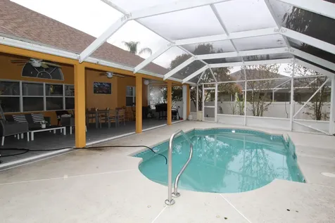 3410 Se Hart Circle Port Saint Lucie FL 34984