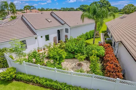 12836 Touchstone Place Palm Beach Gardens FL 33418