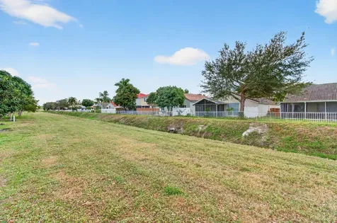 6271 Tall Cypress Circle Greenacres FL 33463