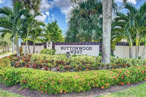 6271 Tall Cypress Circle Greenacres FL 33463