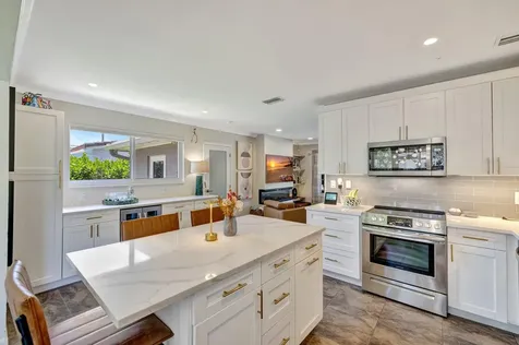 14 Ne 26 Court Wilton Manors FL 33334