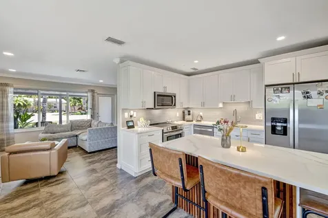 14 Ne 26 Court Wilton Manors FL 33334