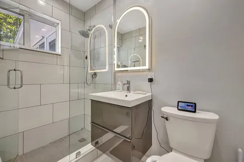 14 Ne 26 Court Wilton Manors FL 33334