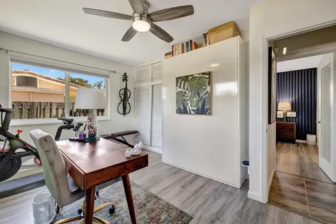 14 Ne 26 Court Wilton Manors FL 33334