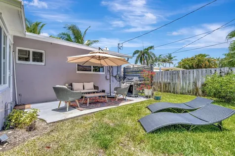 14 Ne 26 Court Wilton Manors FL 33334