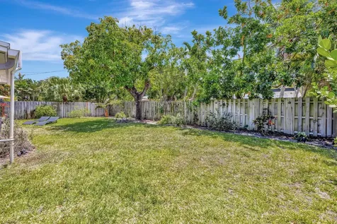 14 Ne 26 Court Wilton Manors FL 33334