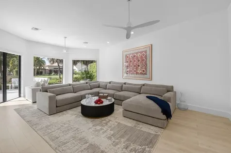 17829 Scarsdale Way Boca Raton FL 33496