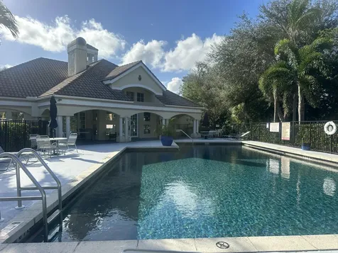 815 W Boynton Beach Boulevard Boynton Beach FL 33426