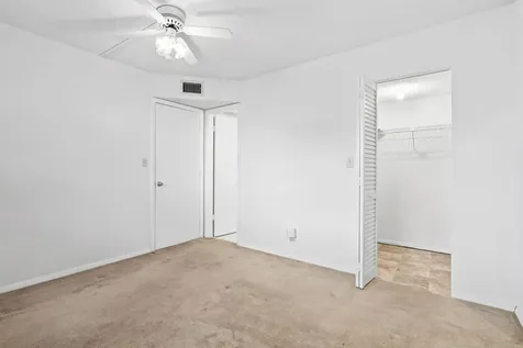 109 Royal Park Drive Oakland Park FL 33309