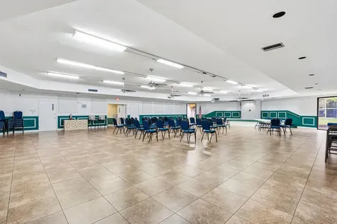 109 Royal Park Drive Oakland Park FL 33309
