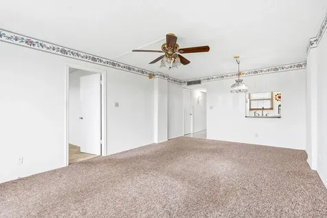 109 Royal Park Drive Oakland Park FL 33309