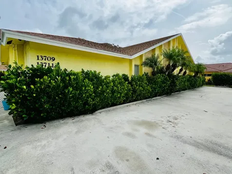 13711 Yarmouth Court Wellington FL 33414