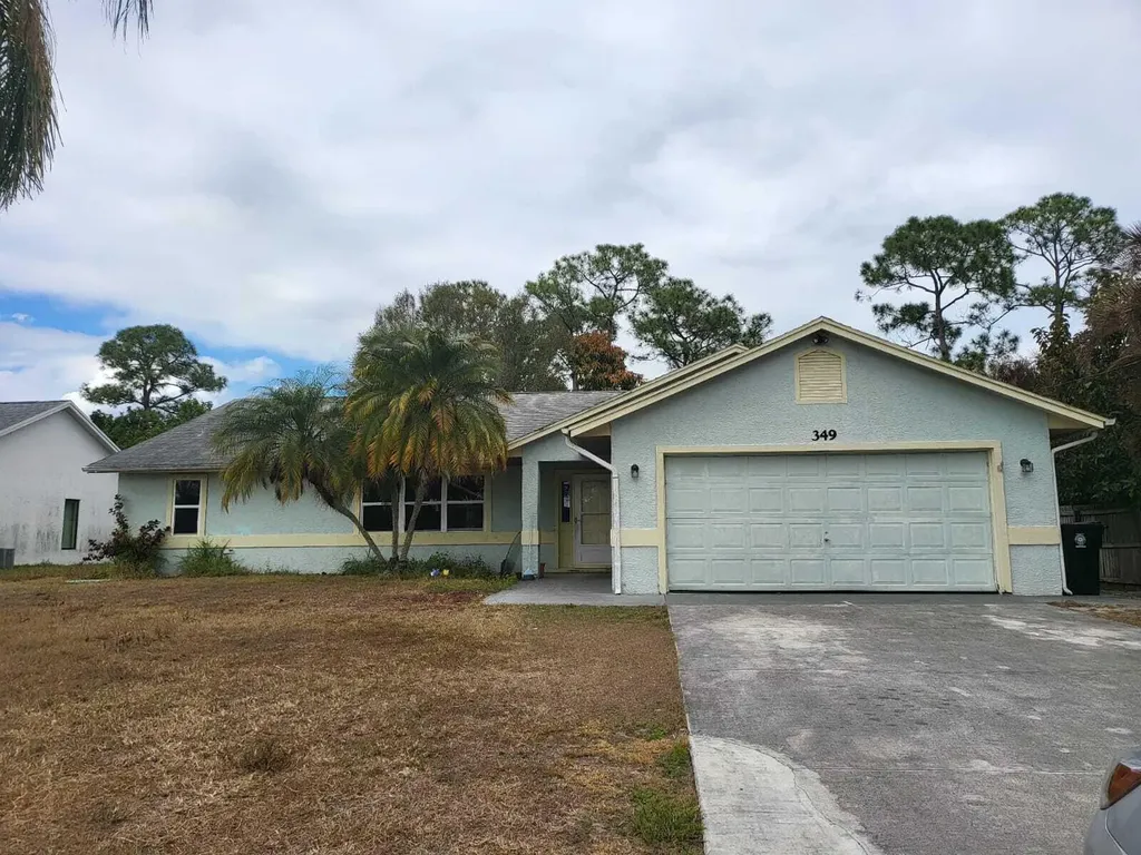 349 Se Fallon Drive Port Saint Lucie FL 34983