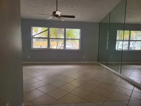 349 Se Fallon Drive Port Saint Lucie FL 34983