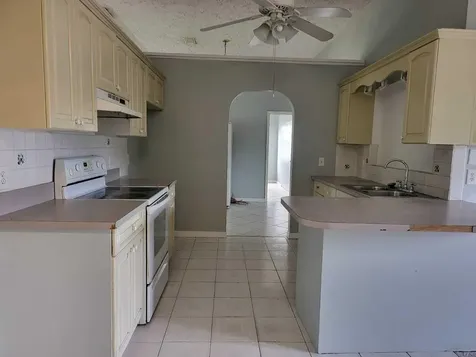 349 Se Fallon Drive Port Saint Lucie FL 34983