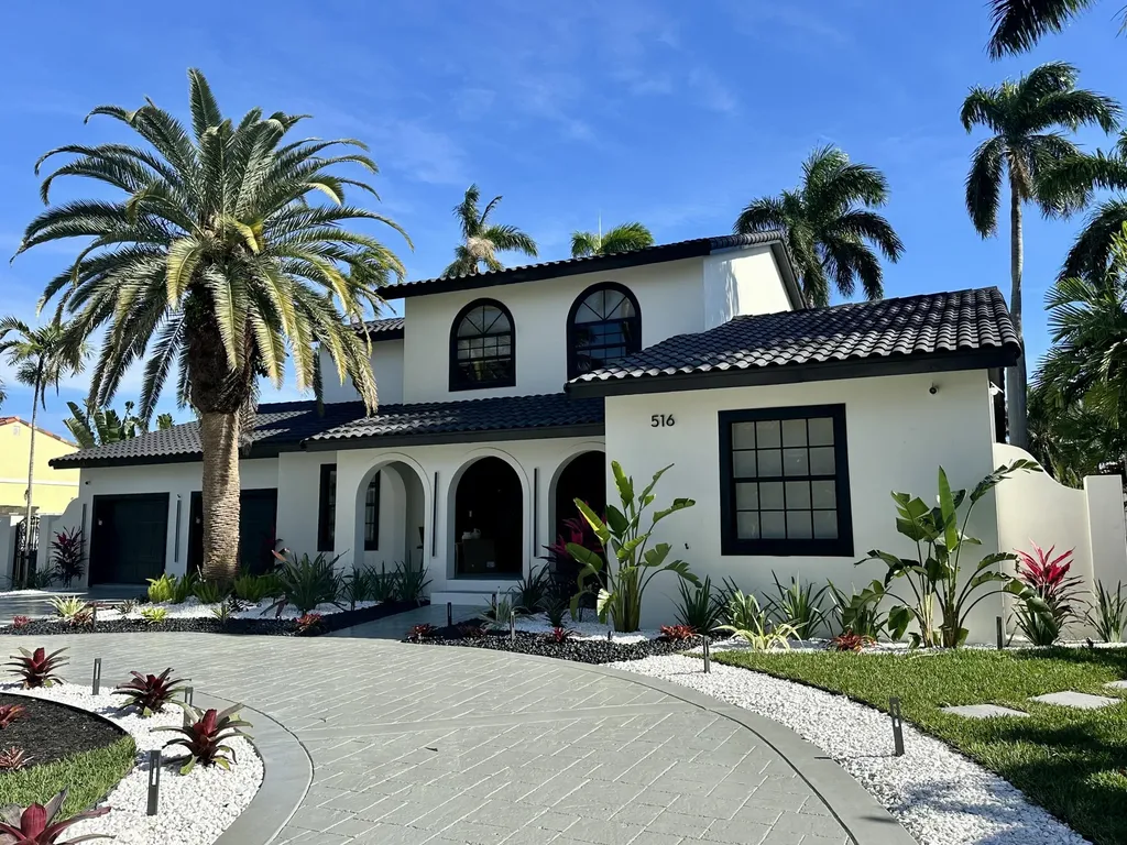 516 Royal Plaza Drive Fort Lauderdale FL 33301