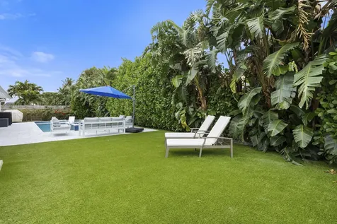 52 Pinehill Trail Tequesta FL 33469